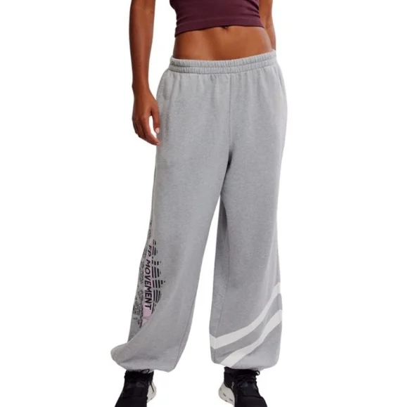 Free People Movement All Star Logo Pants NWOT in Gray - Picture 3 of 5